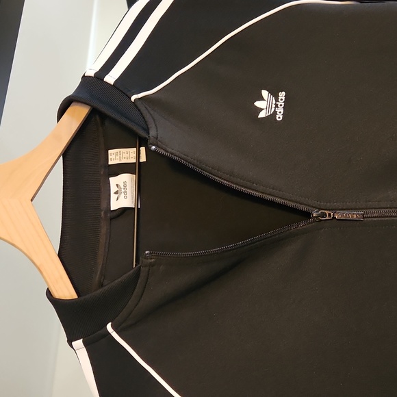 Adidas classic track Jacket - Picture 3 of 11
